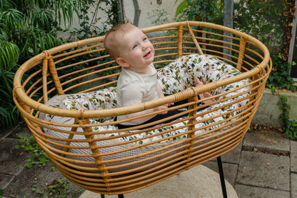 Babynestje Appelboom Bloesem