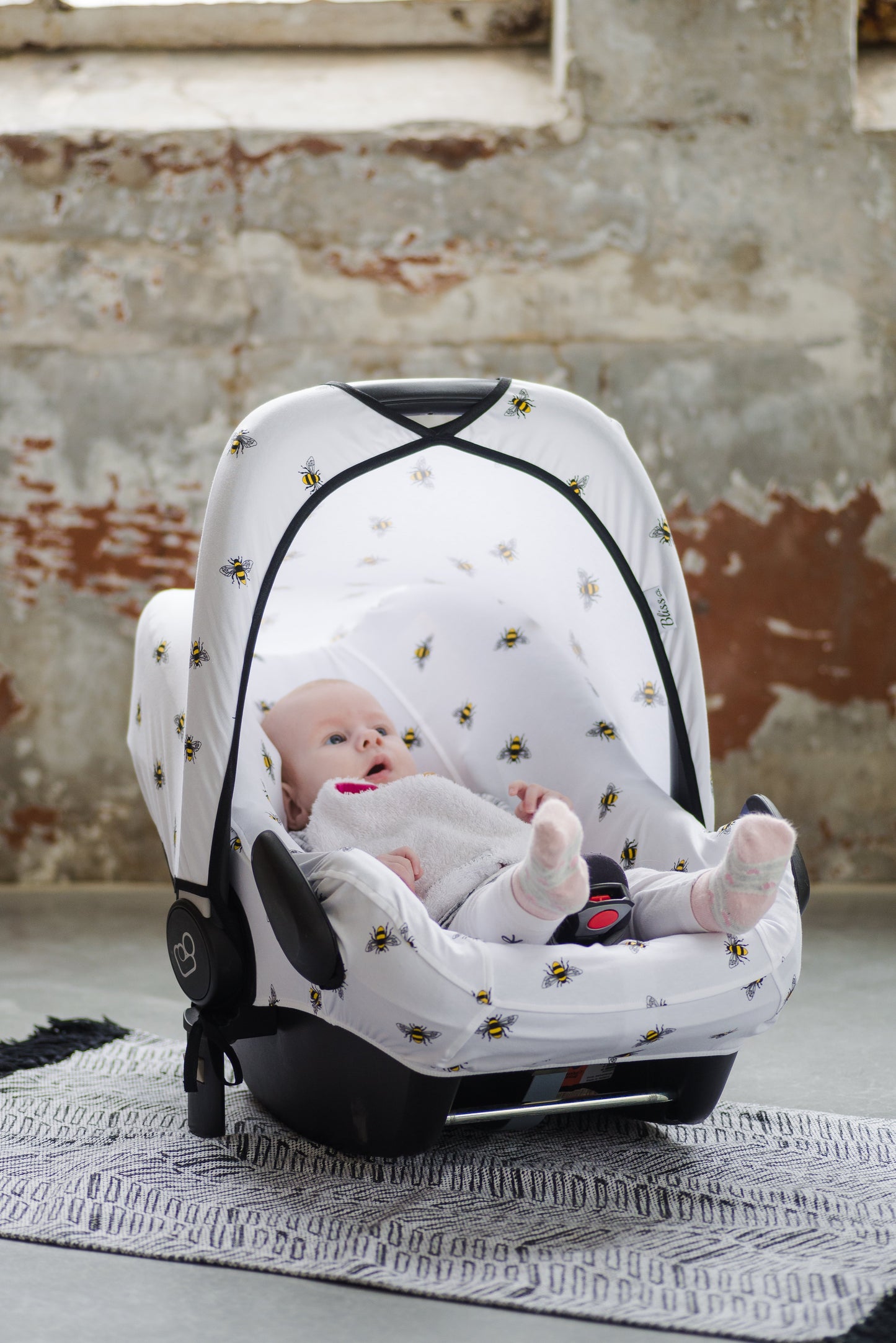 Maxi Cosi cover - Bees